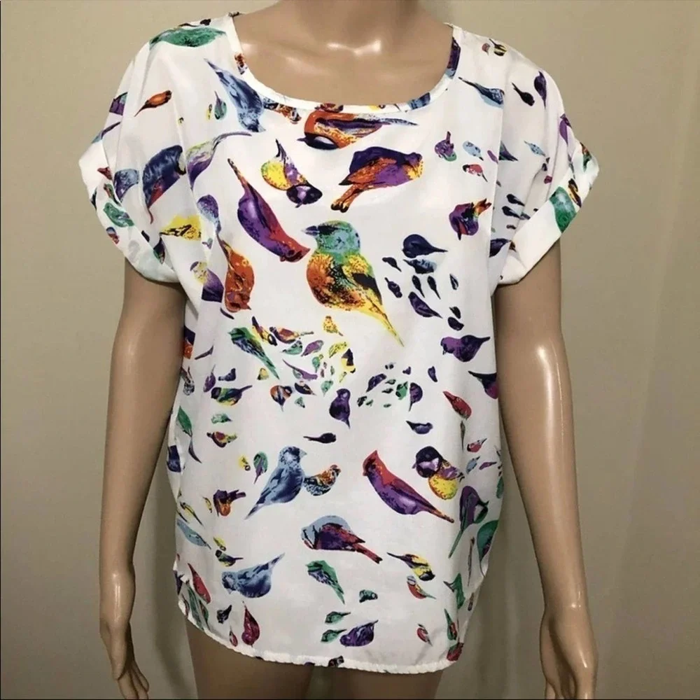 Asymmetrical Bird Print Top Size Small - Picture 2 of 6